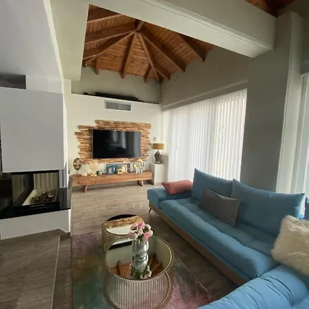 Exzellent Apartathens 120qm, Near Metro M2 Apartment *