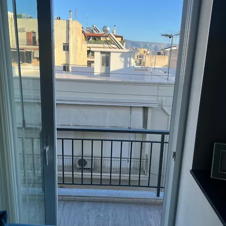 Exzellent Apartathens 120qm, Near Metro M2 Apartment *